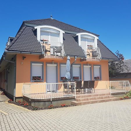 Richie Ii. Apartman Lejlighed Siófok Eksteriør billede