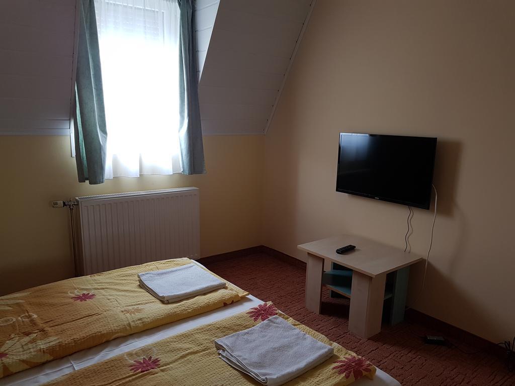 Richie Ii. Apartman Lejlighed Siófok Eksteriør billede