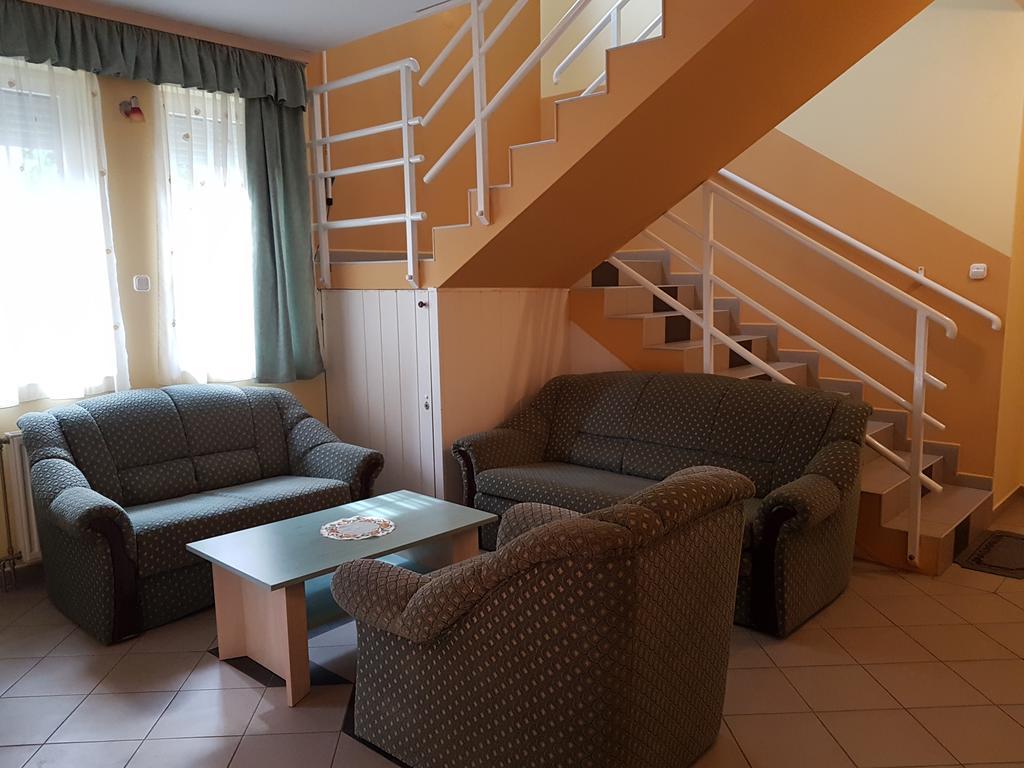 Richie Ii. Apartman Lejlighed Siófok Eksteriør billede