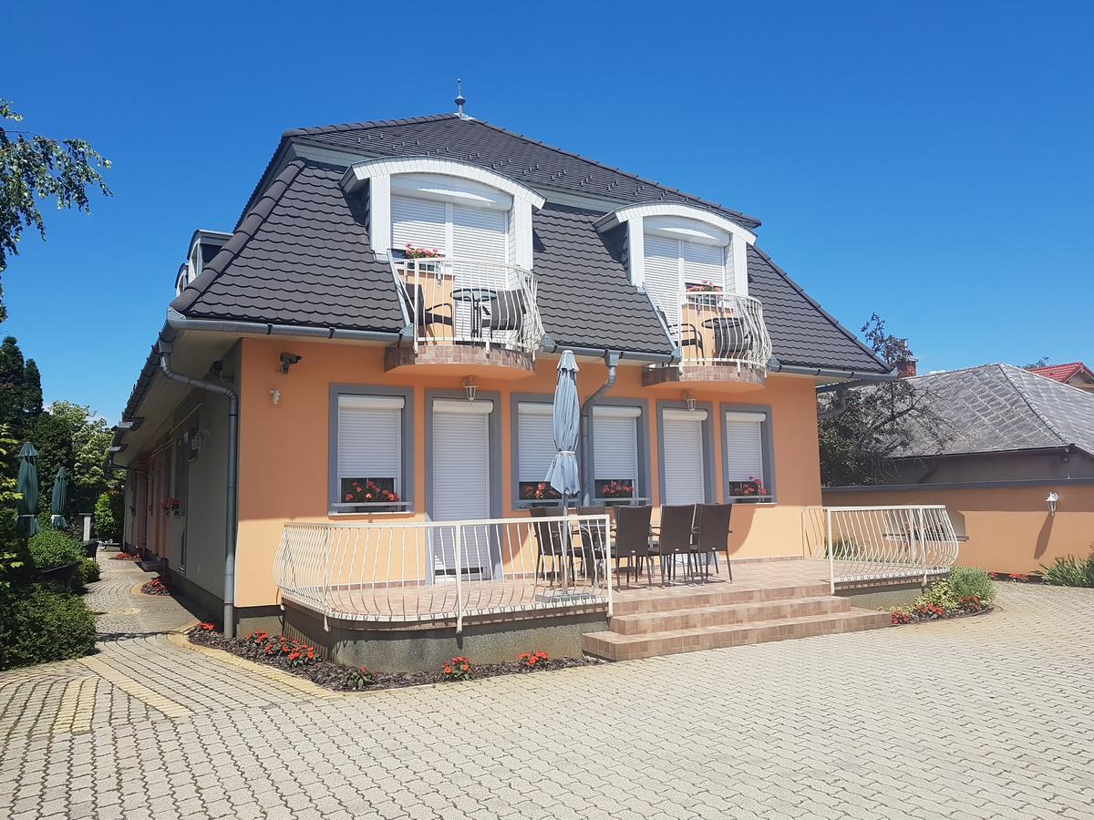 Richie Ii. Apartman Lejlighed Siófok Eksteriør billede