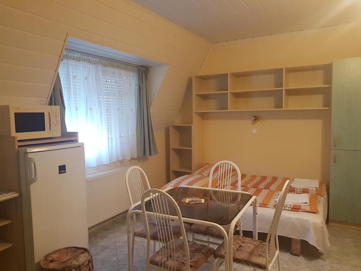 Richie Ii. Apartman Lejlighed Siófok Eksteriør billede